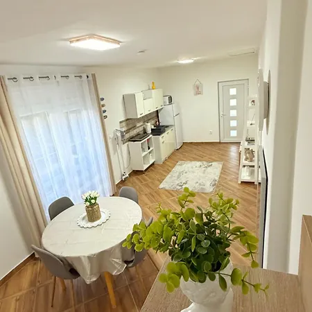 Apartment Fifteenapartman